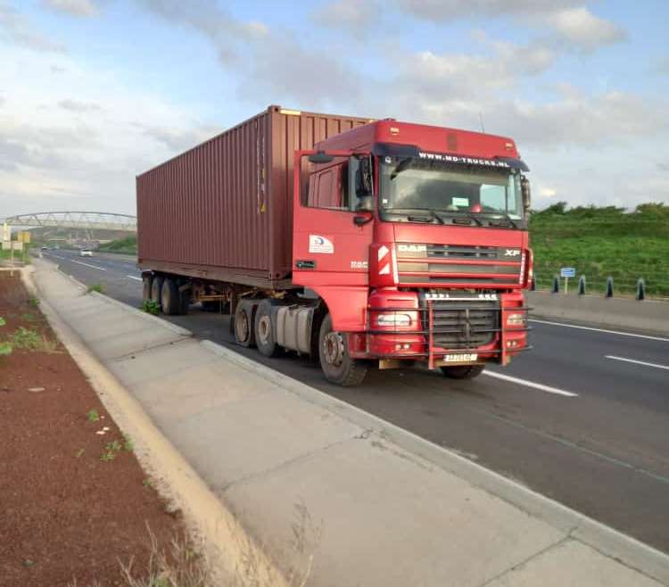 TRANSITAIRE AU SÉNÉGAL